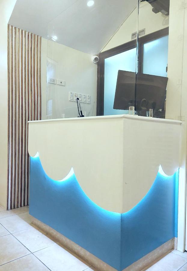 Airobedz Manila - A Value Hotel Extérieur photo