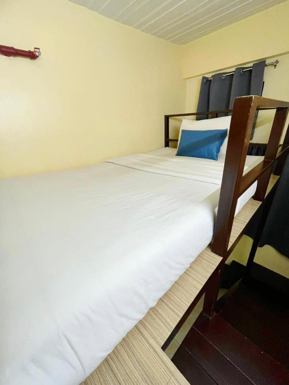 Airobedz Manila - A Value Hotel Extérieur photo